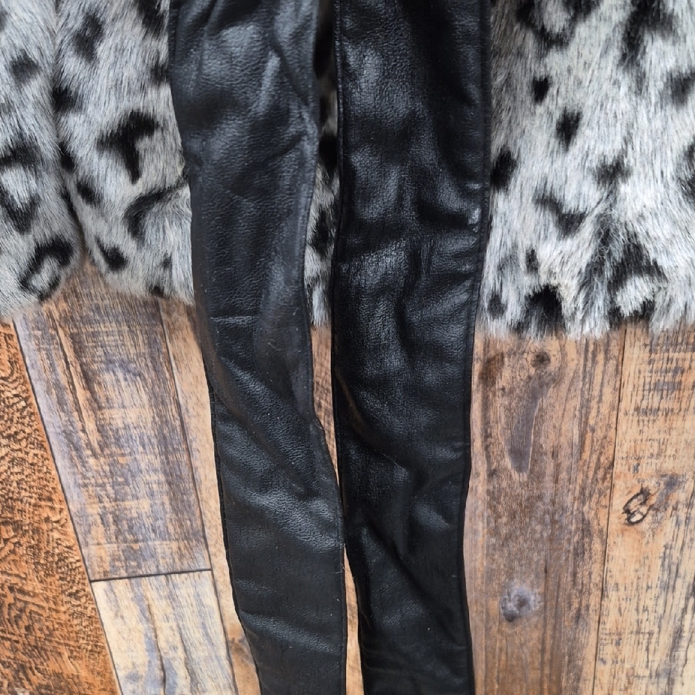 NWT Randolph Duke Black and Gray Leopard Pea Coat 2X W/belt - Picture 2 of 8